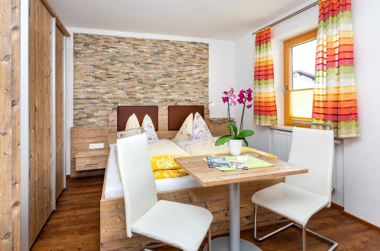 Appartement Pension Albert Zell am See Exteriör bild